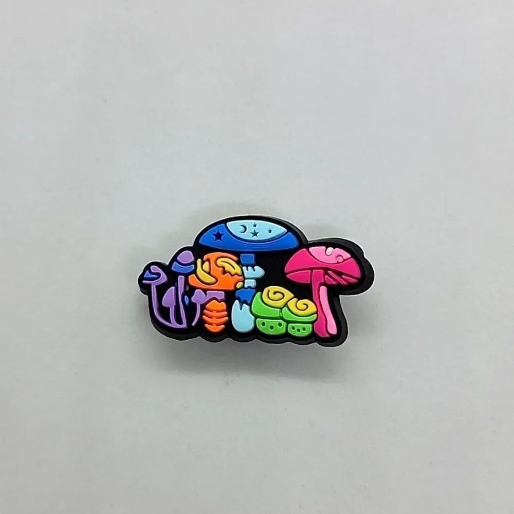 🎈5/$10🎈 CROC CHARMS.. mushroom..